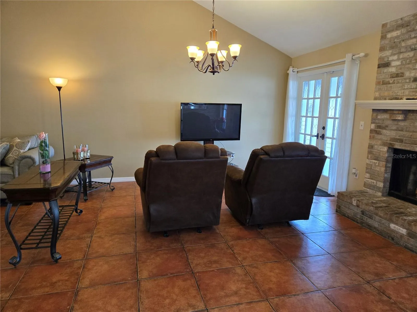 2833 SHEA CT