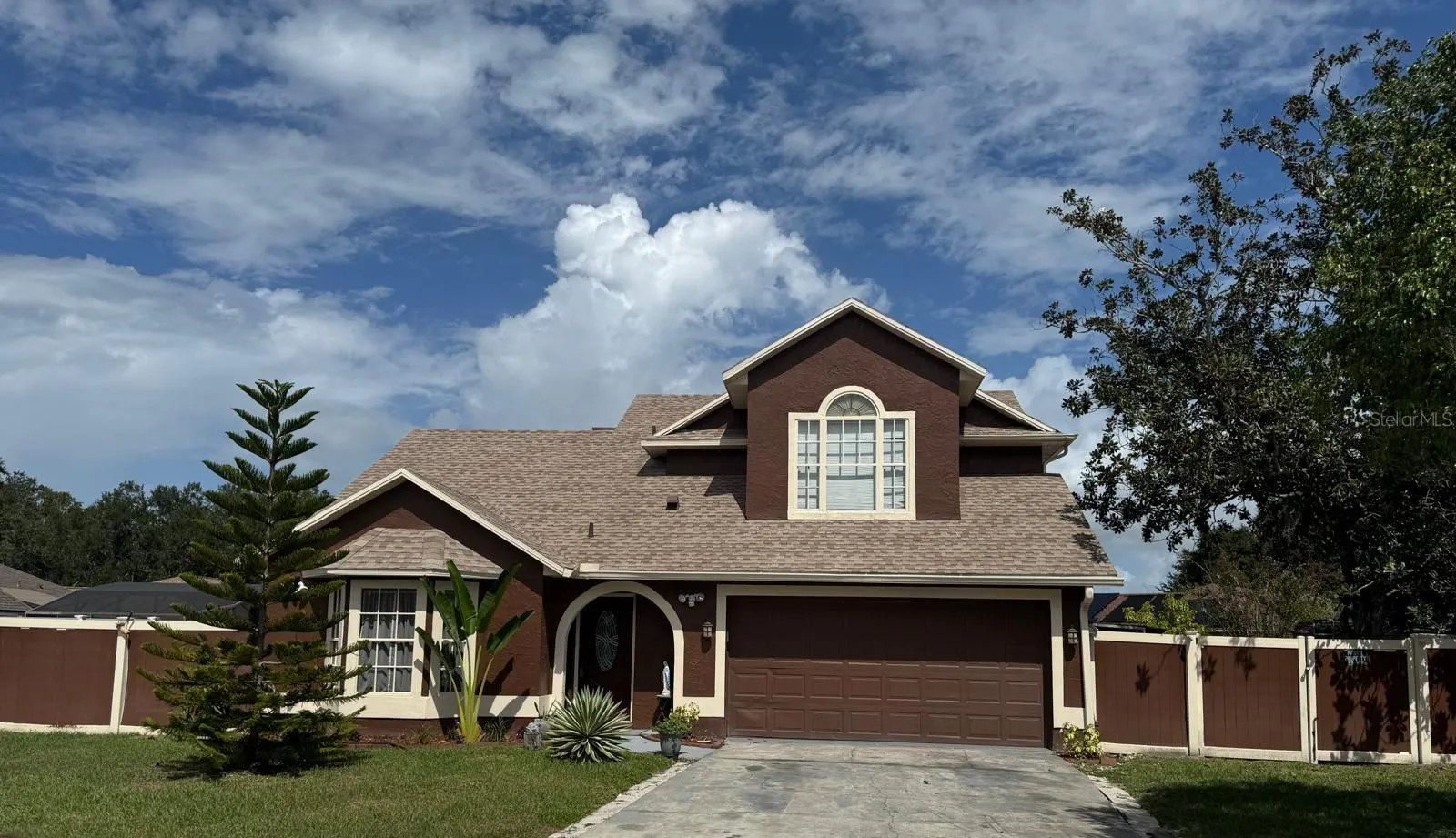 2833 SHEA CT