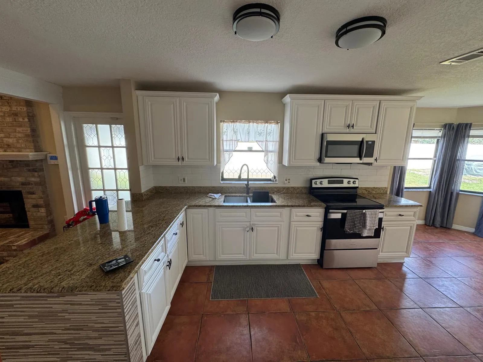 2833 SHEA CT