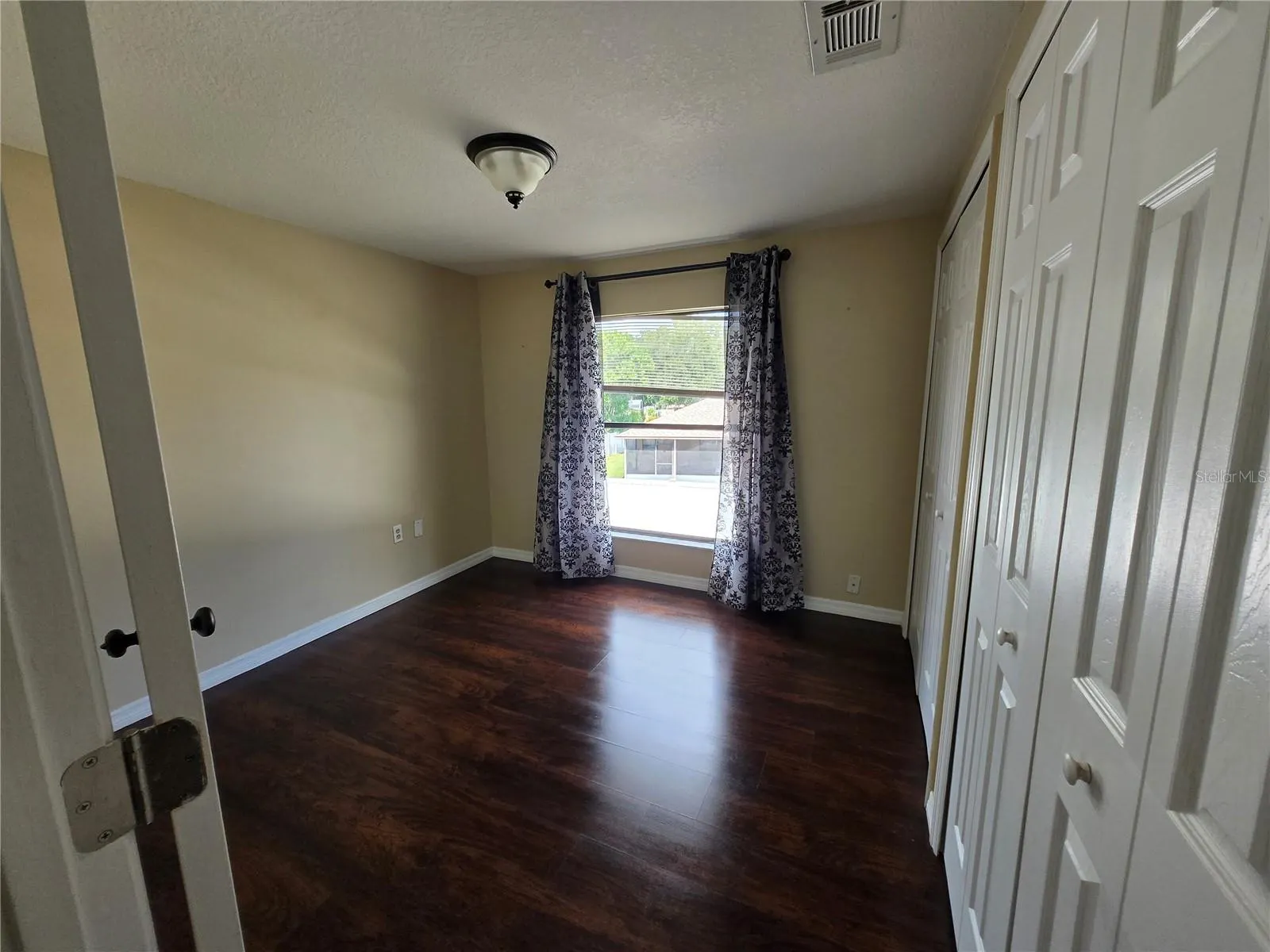 2833 SHEA CT