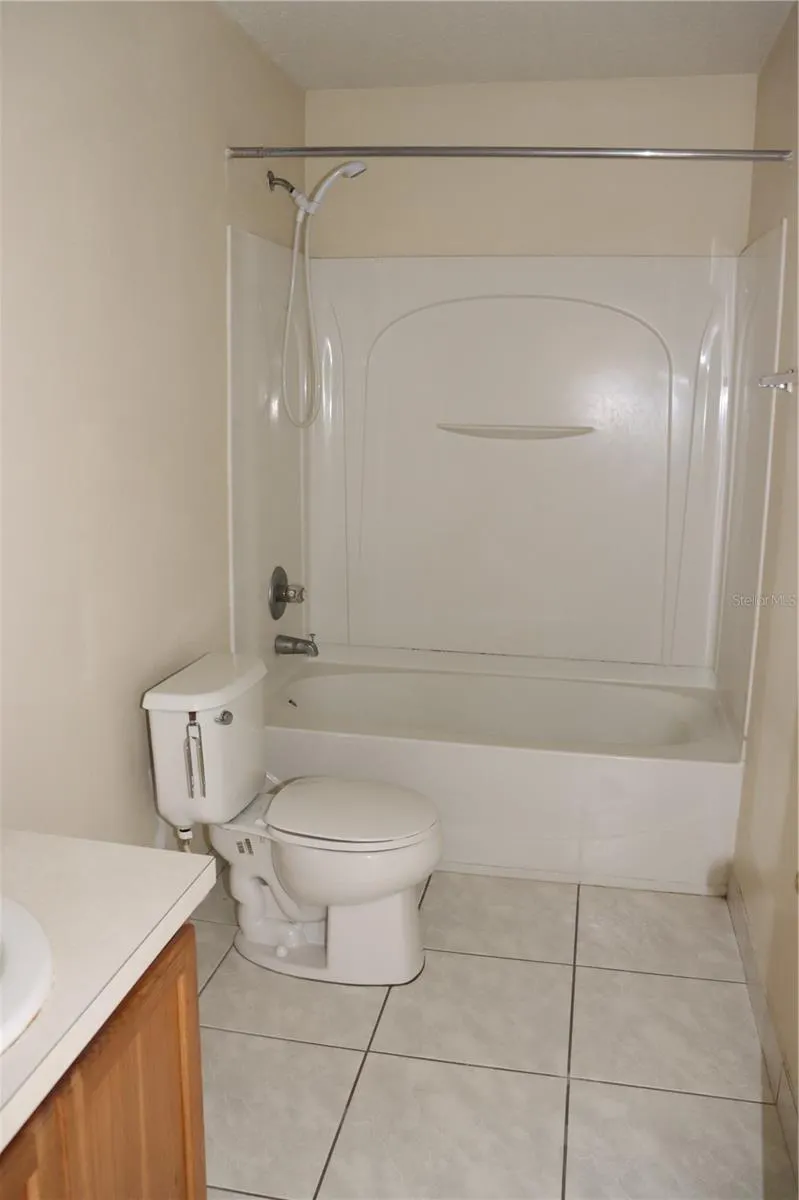 1927 KIMLYN CIR
