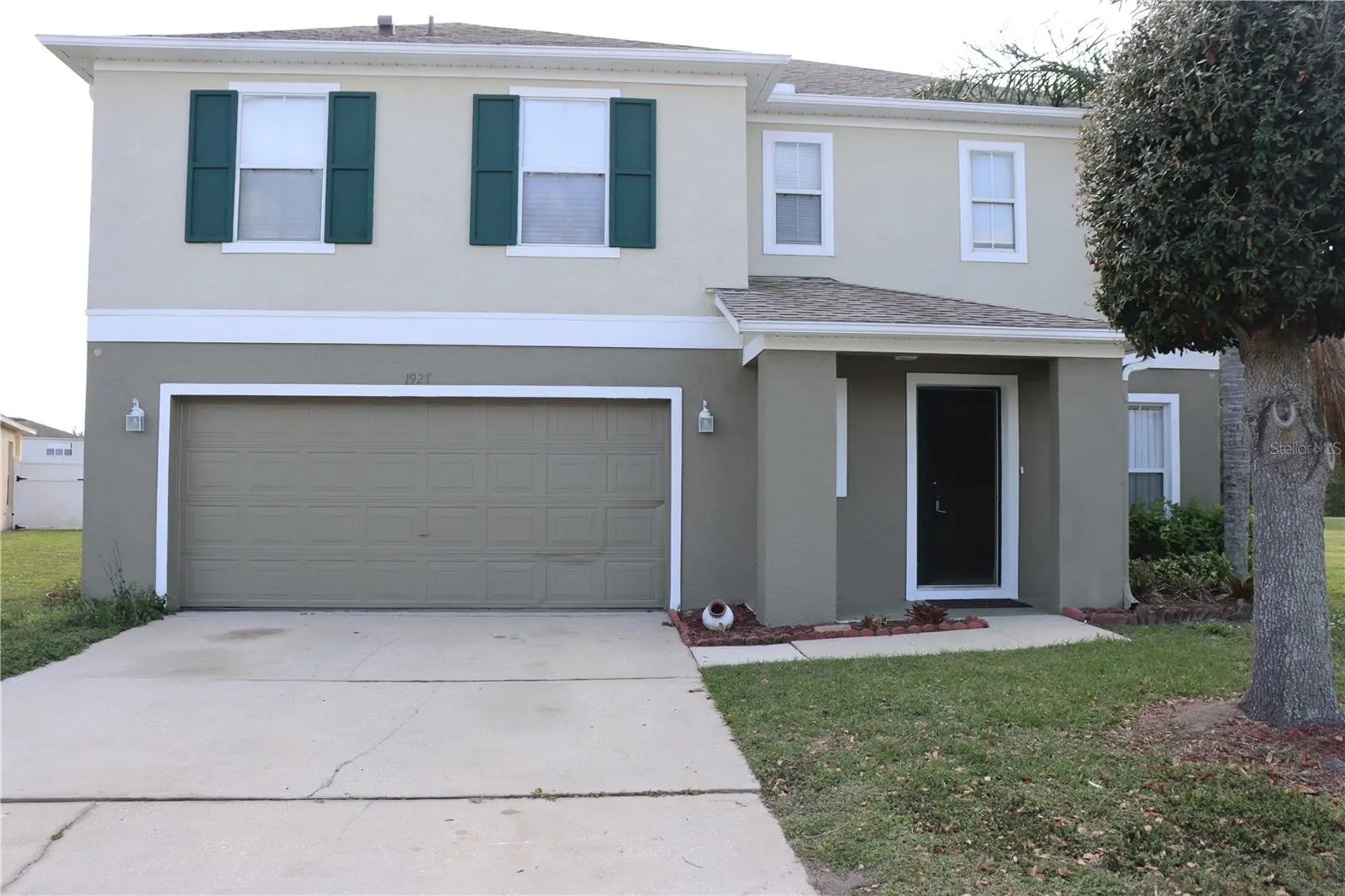 1927 KIMLYN CIR