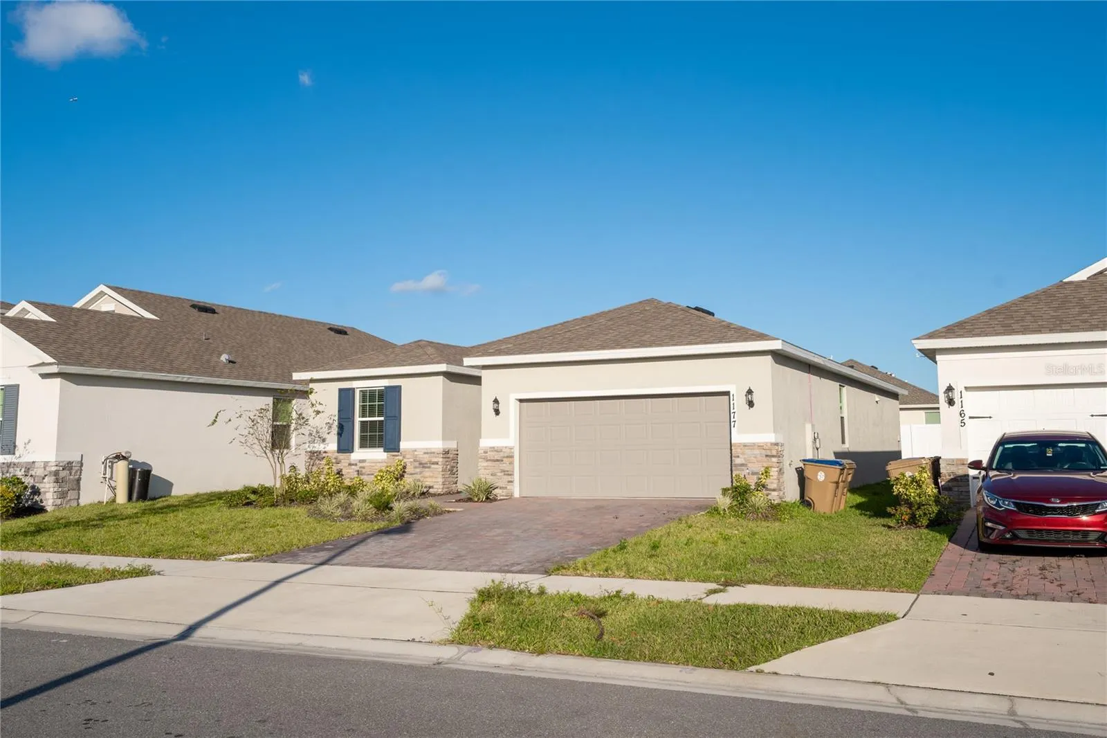 1177 FOX HEDGE LN