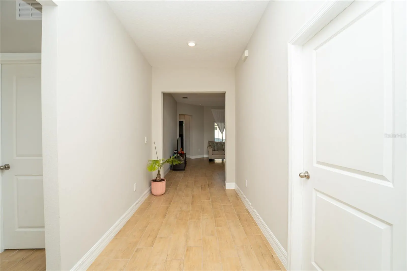 1177 FOX HEDGE LN