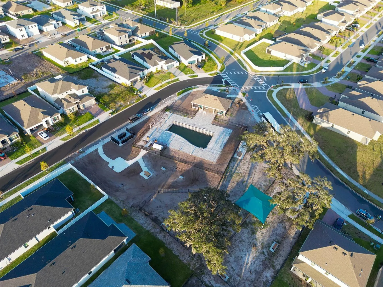 1177 FOX HEDGE LN
