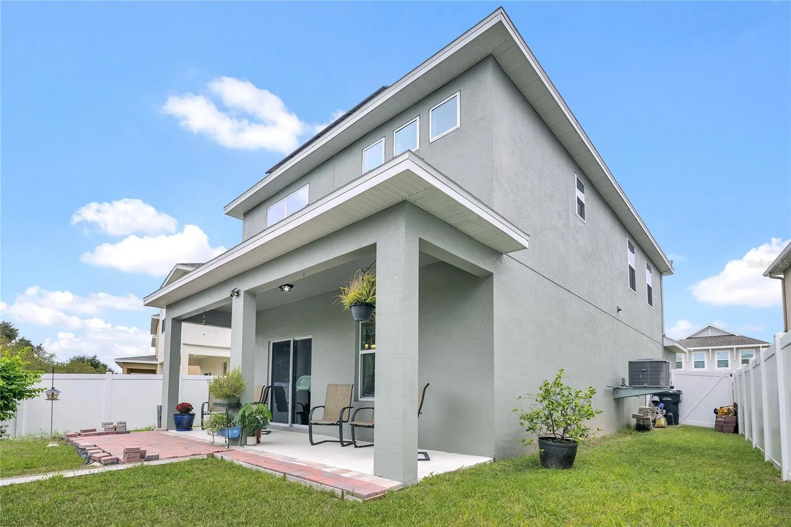 246 ABERDEEN ST