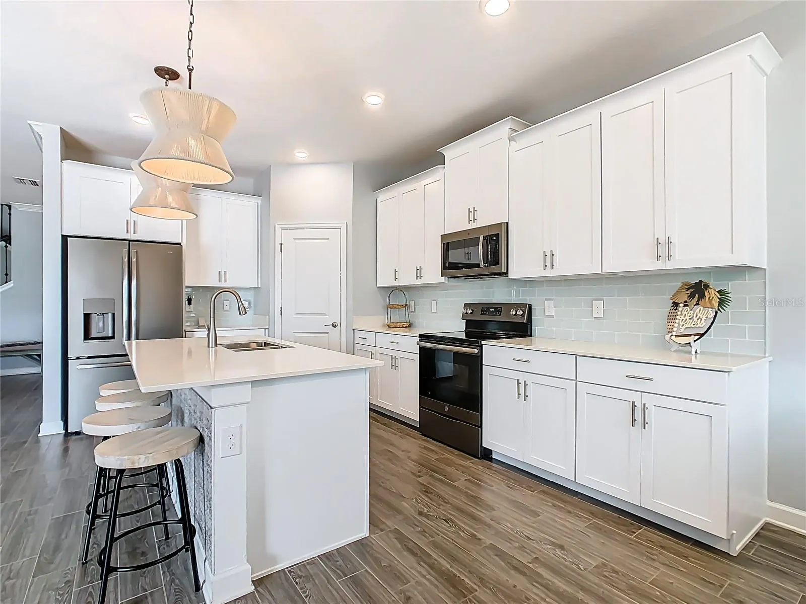 8871 BACKSPIN LN