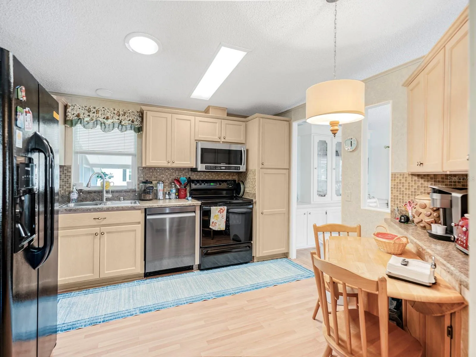 412 TIVOLI PARK DR