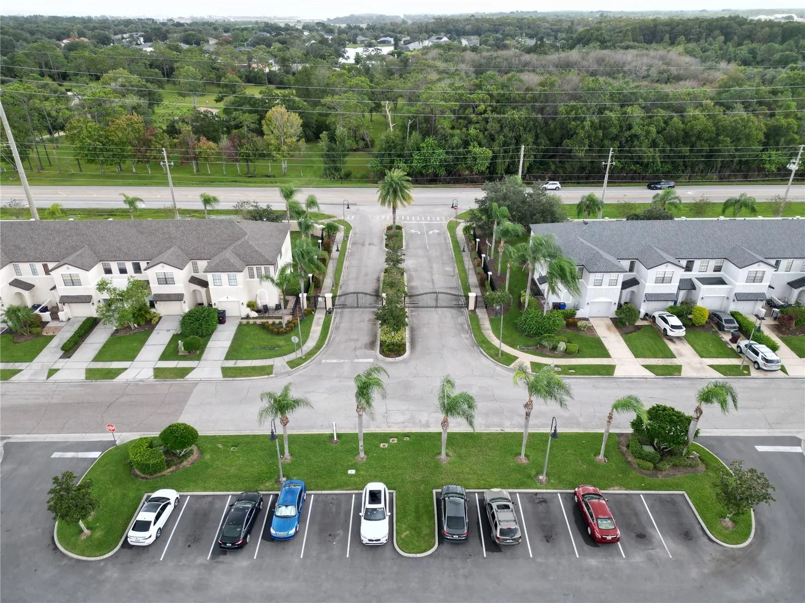 2449 SEVEN OAKS DR