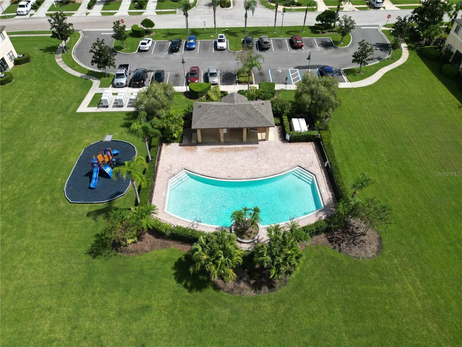 2449 SEVEN OAKS DR