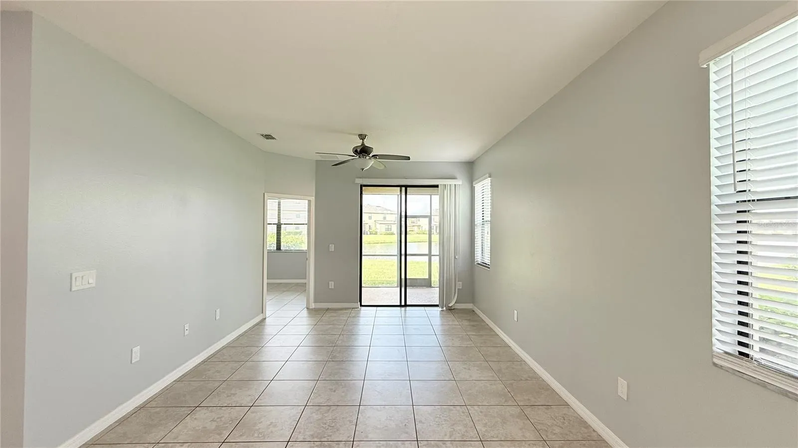 2449 SEVEN OAKS DR