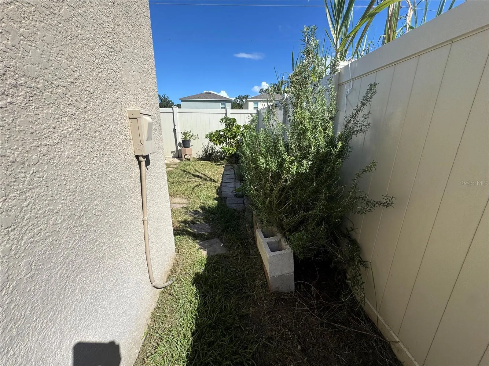 743 CHINOY RD