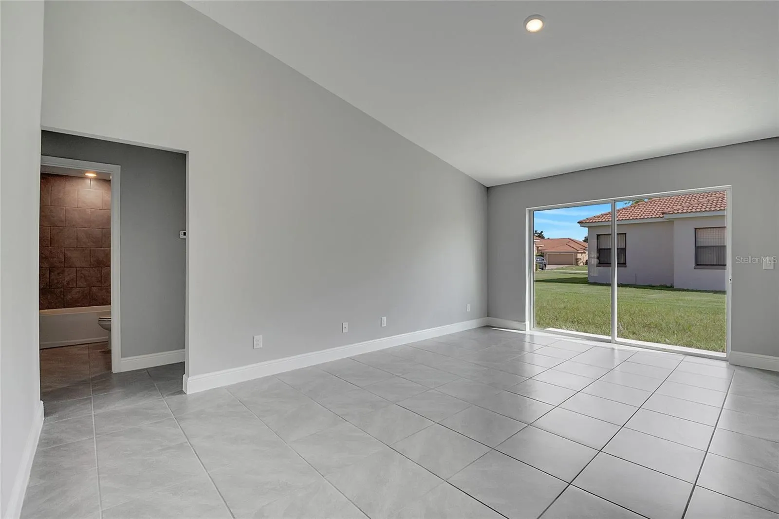 449 CINNAMON DR