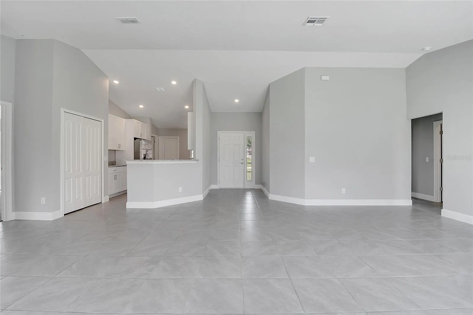449 CINNAMON DR