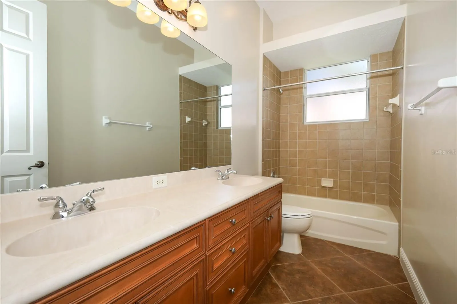 5151 VISTAMERE CT
