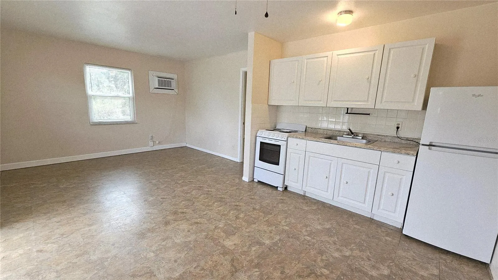 283 COCOANUT AVE