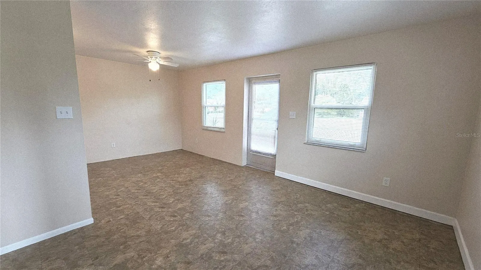 283 COCOANUT AVE