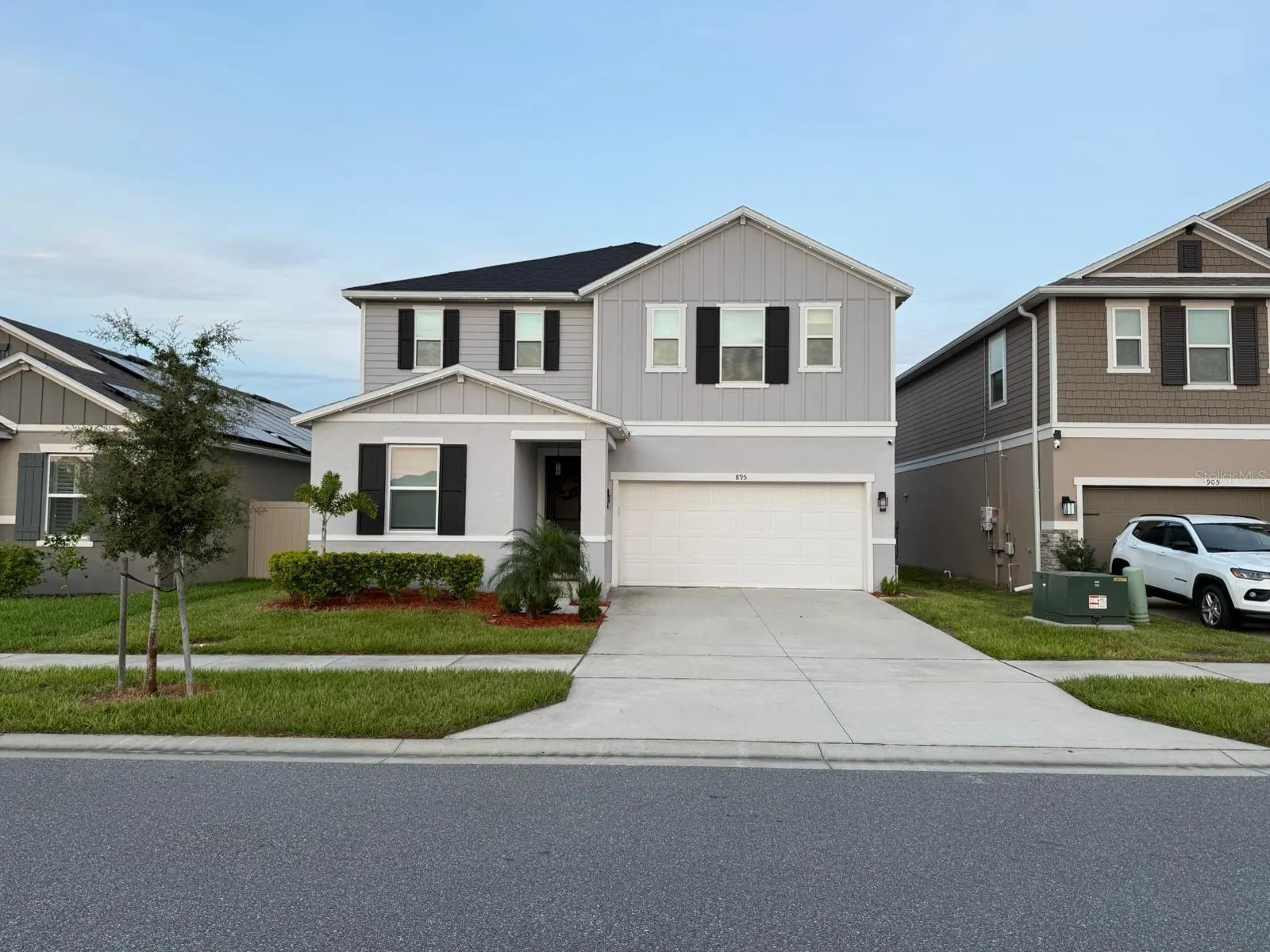 895 OVERPOOL AVE