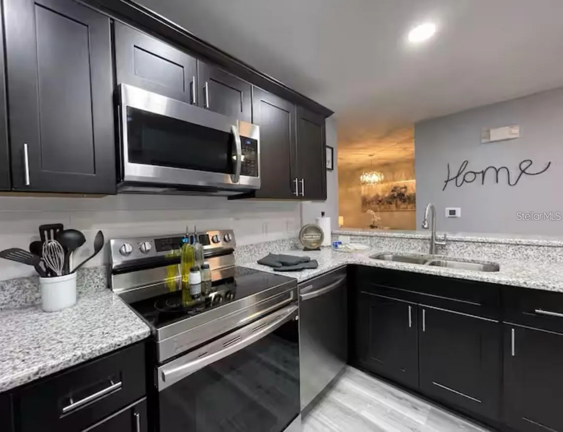 2798 CLUB CORTILE CIR #A, #A