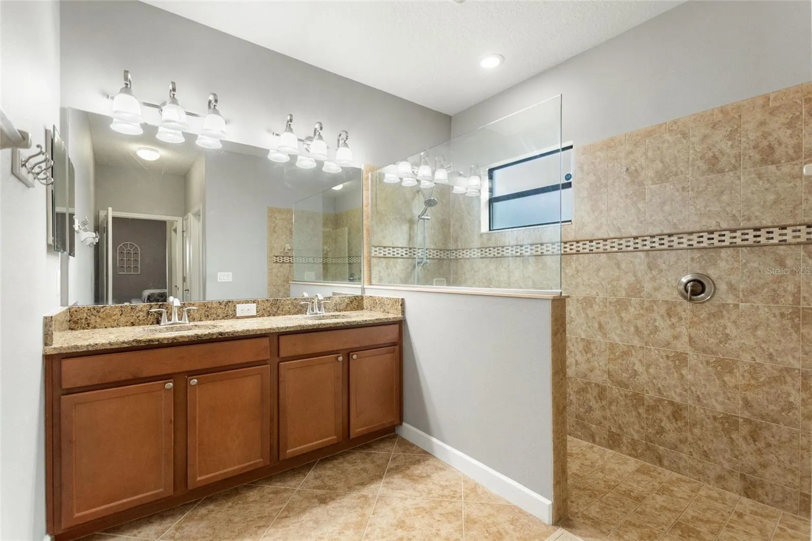 8956 DOVE VALLEY WAY