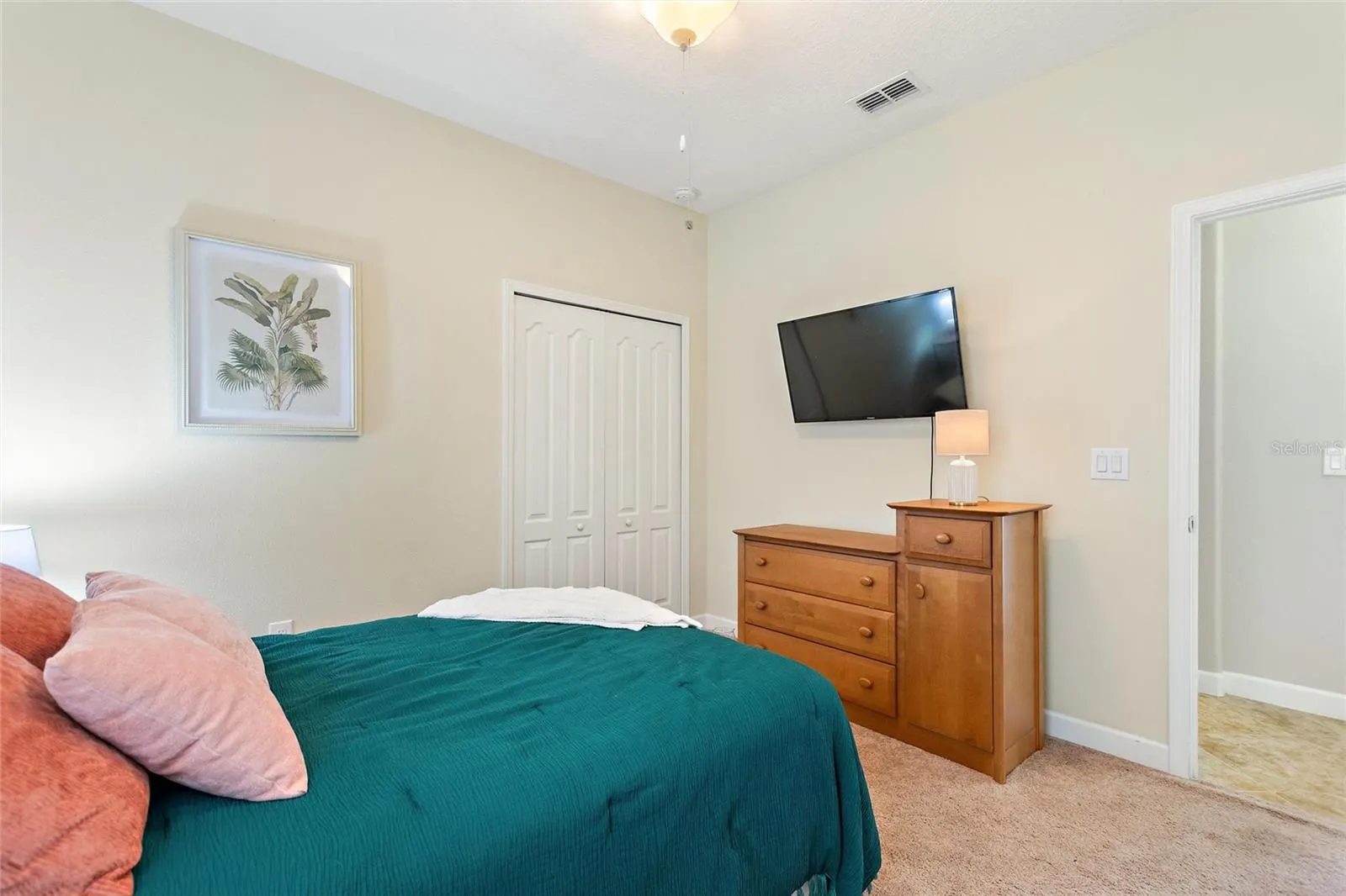 8956 DOVE VALLEY WAY