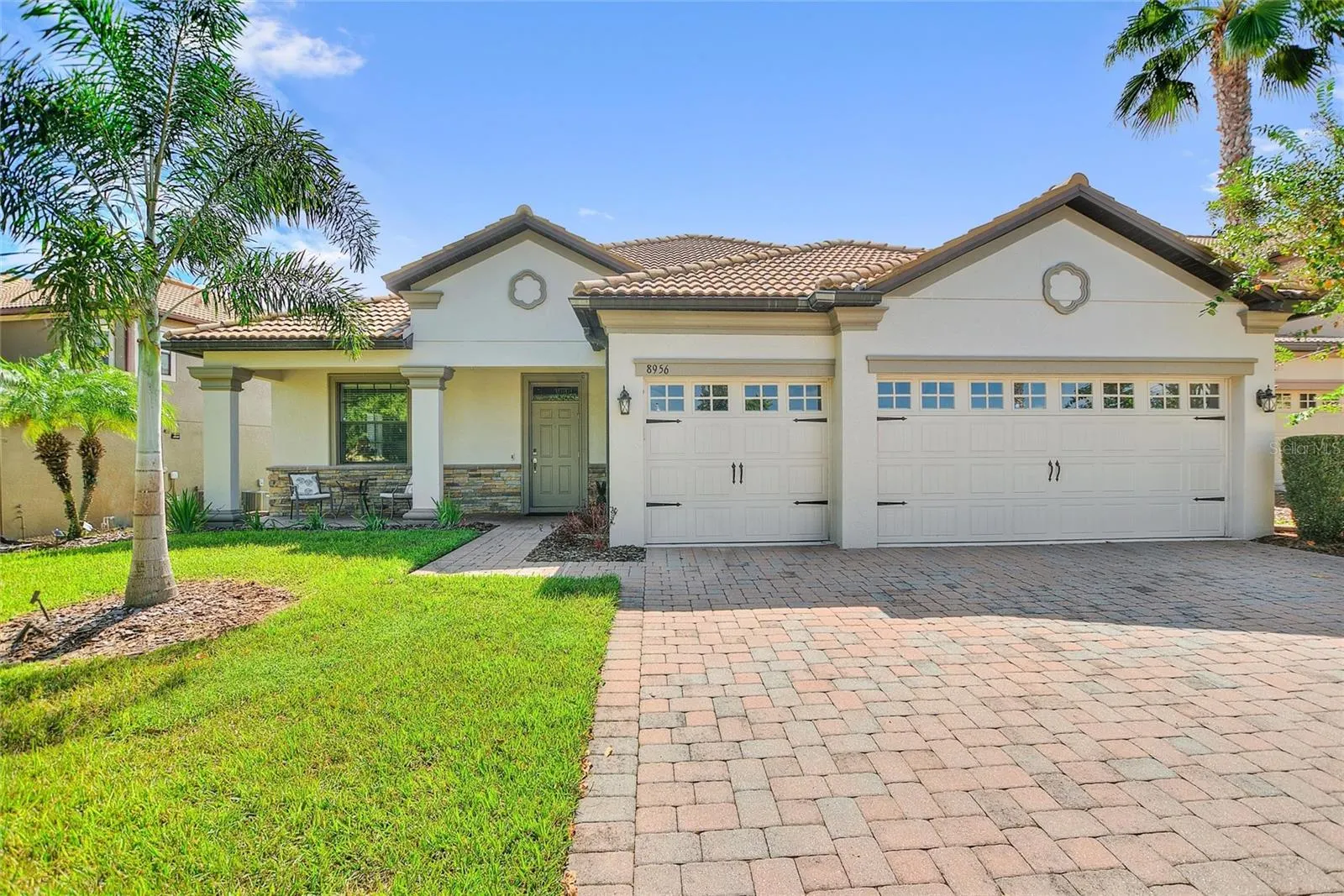 8956 DOVE VALLEY WAY