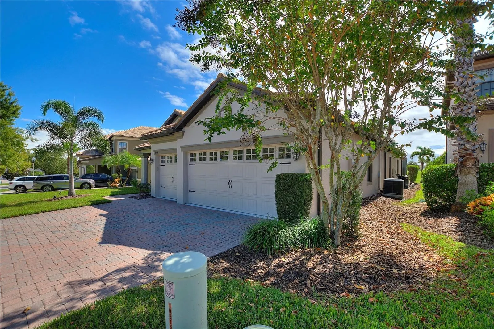 8956 DOVE VALLEY WAY