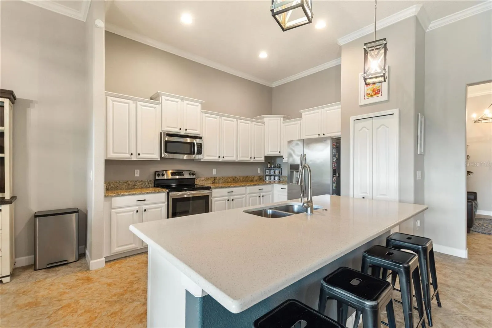 8956 DOVE VALLEY WAY
