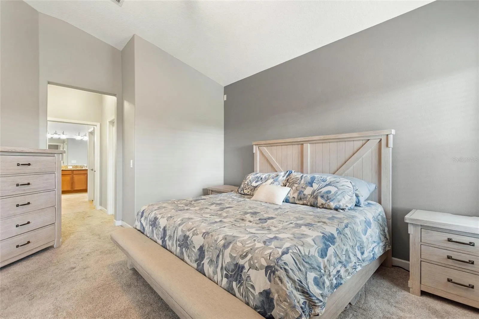 8956 DOVE VALLEY WAY