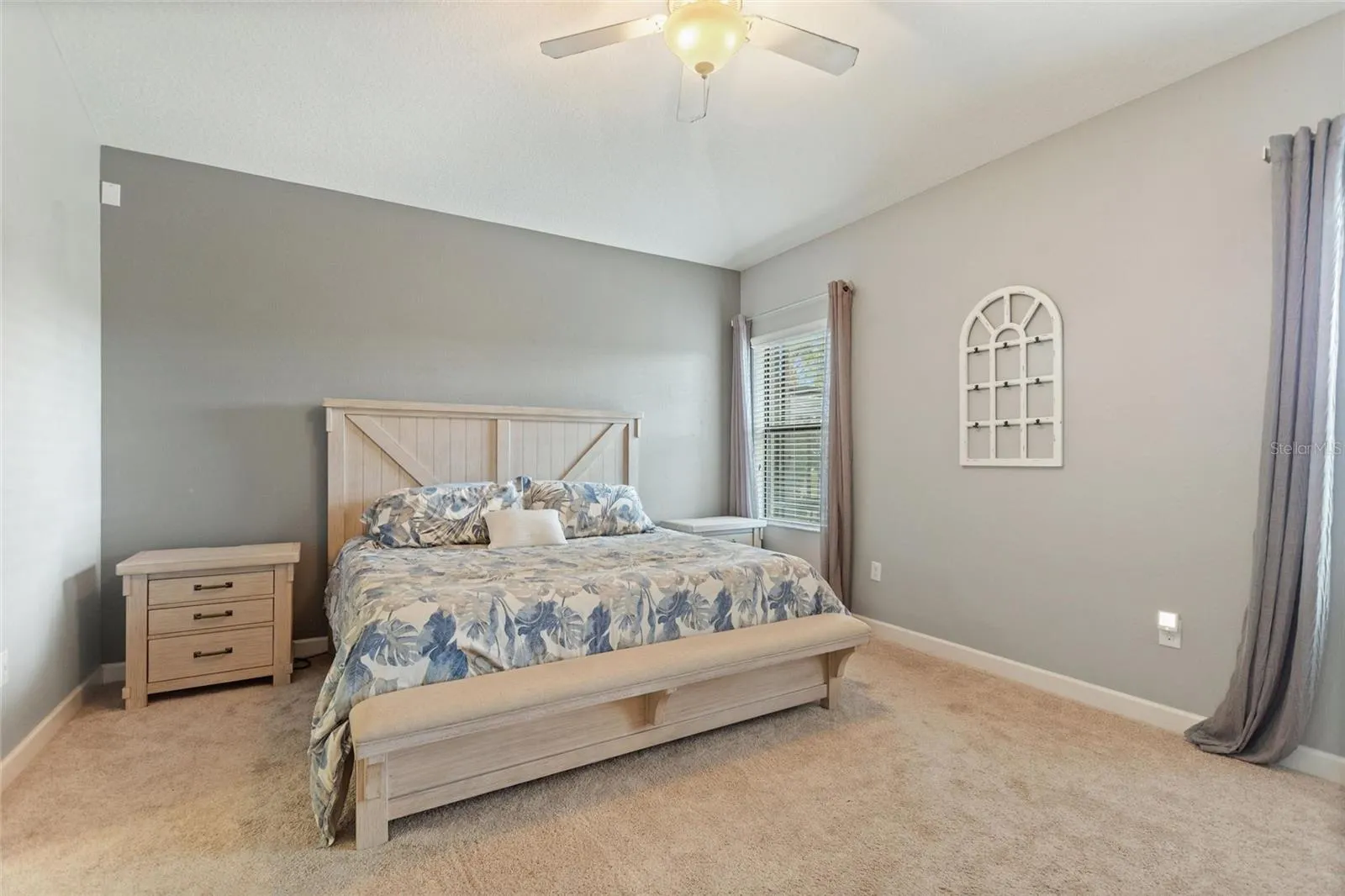 8956 DOVE VALLEY WAY