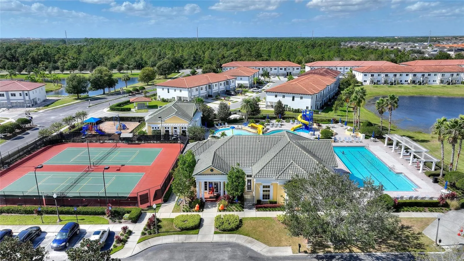 484 BRUNSWICK DR