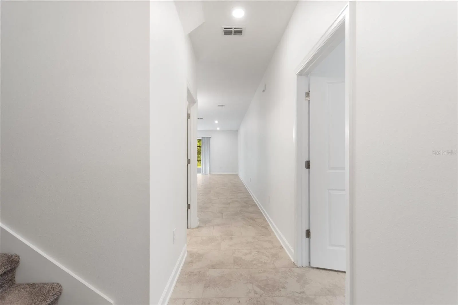 484 BRUNSWICK DR