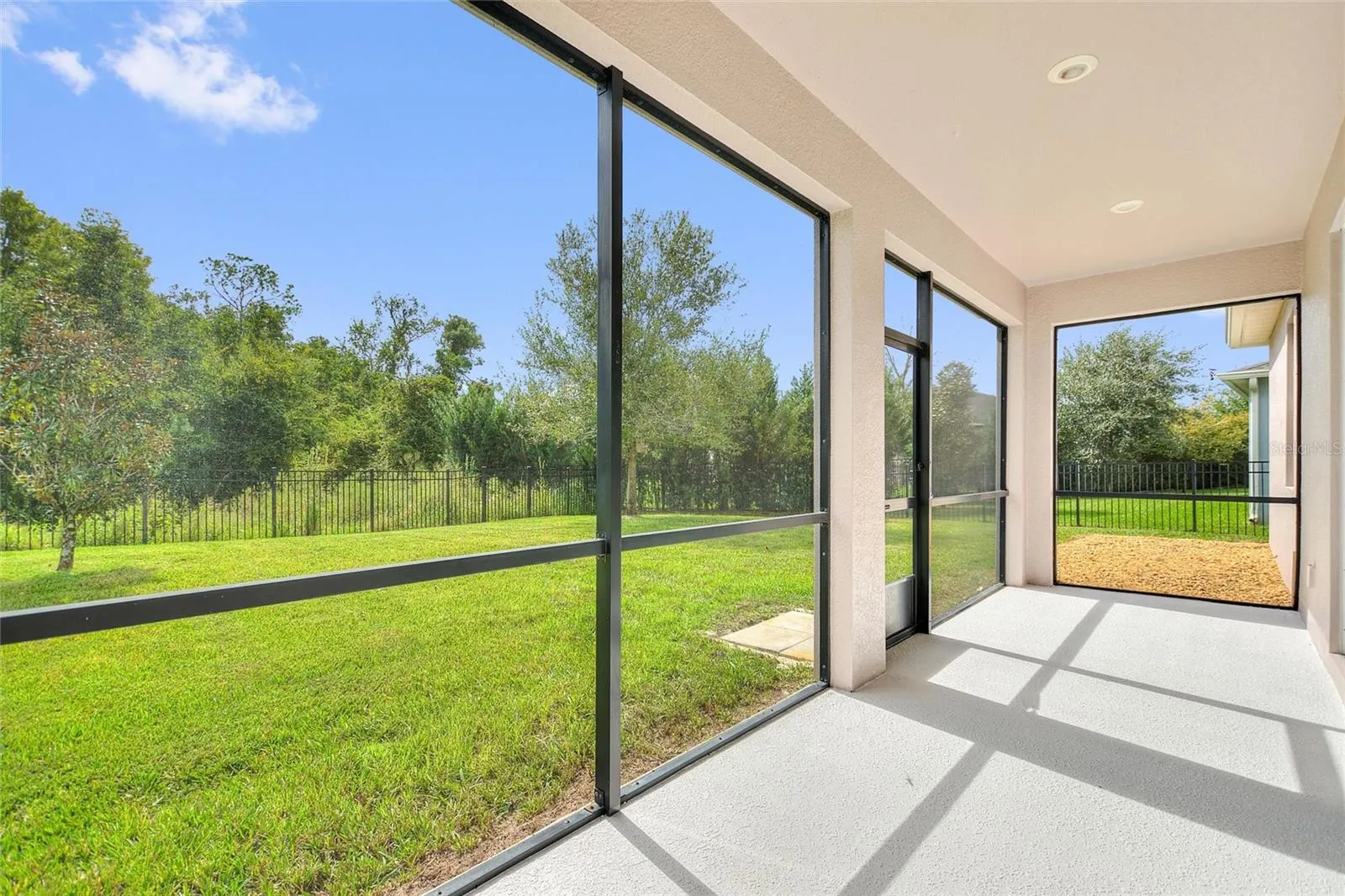 484 BRUNSWICK DR
