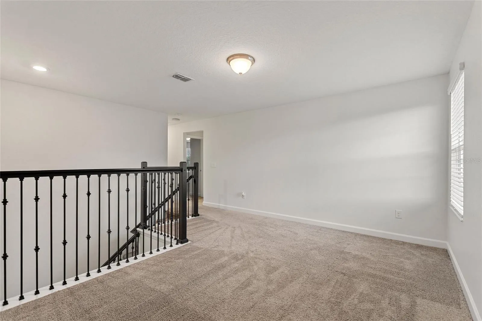 484 BRUNSWICK DR