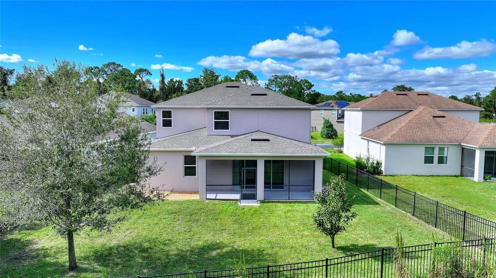 484 BRUNSWICK DR