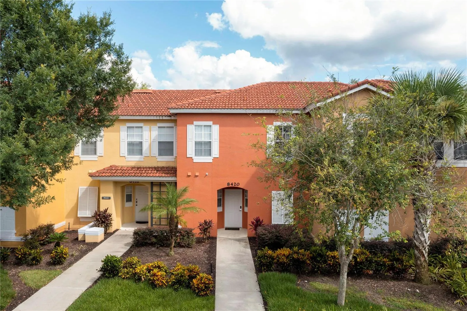 8420 BLUE LAGOON DR