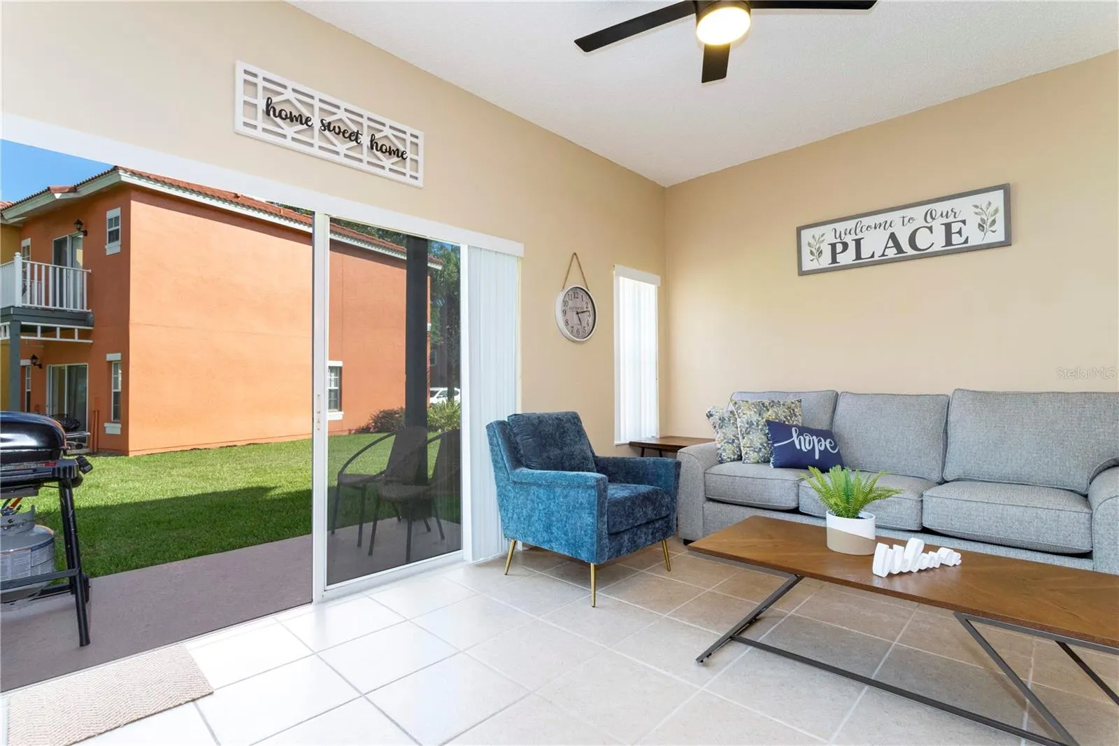8420 BLUE LAGOON DR