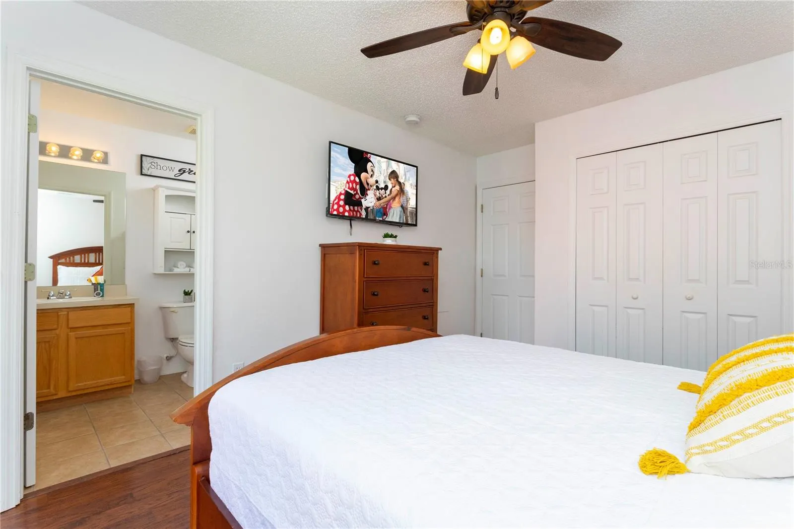 8420 BLUE LAGOON DR