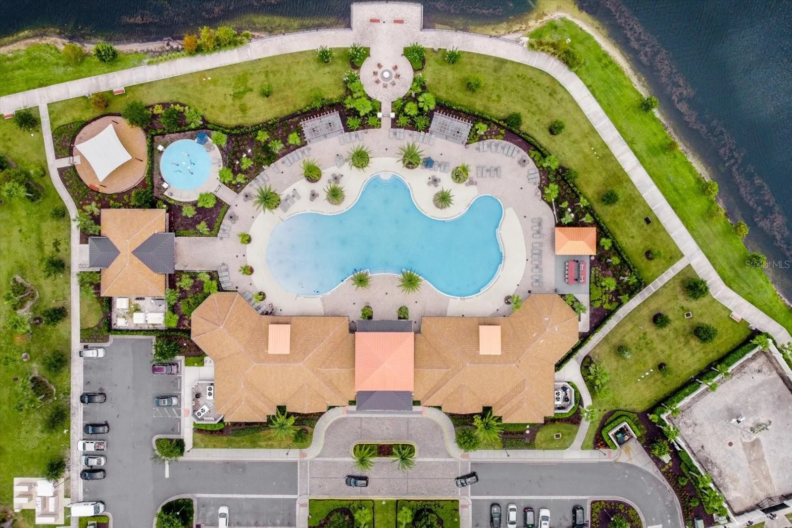 2498 EMPRESS DR