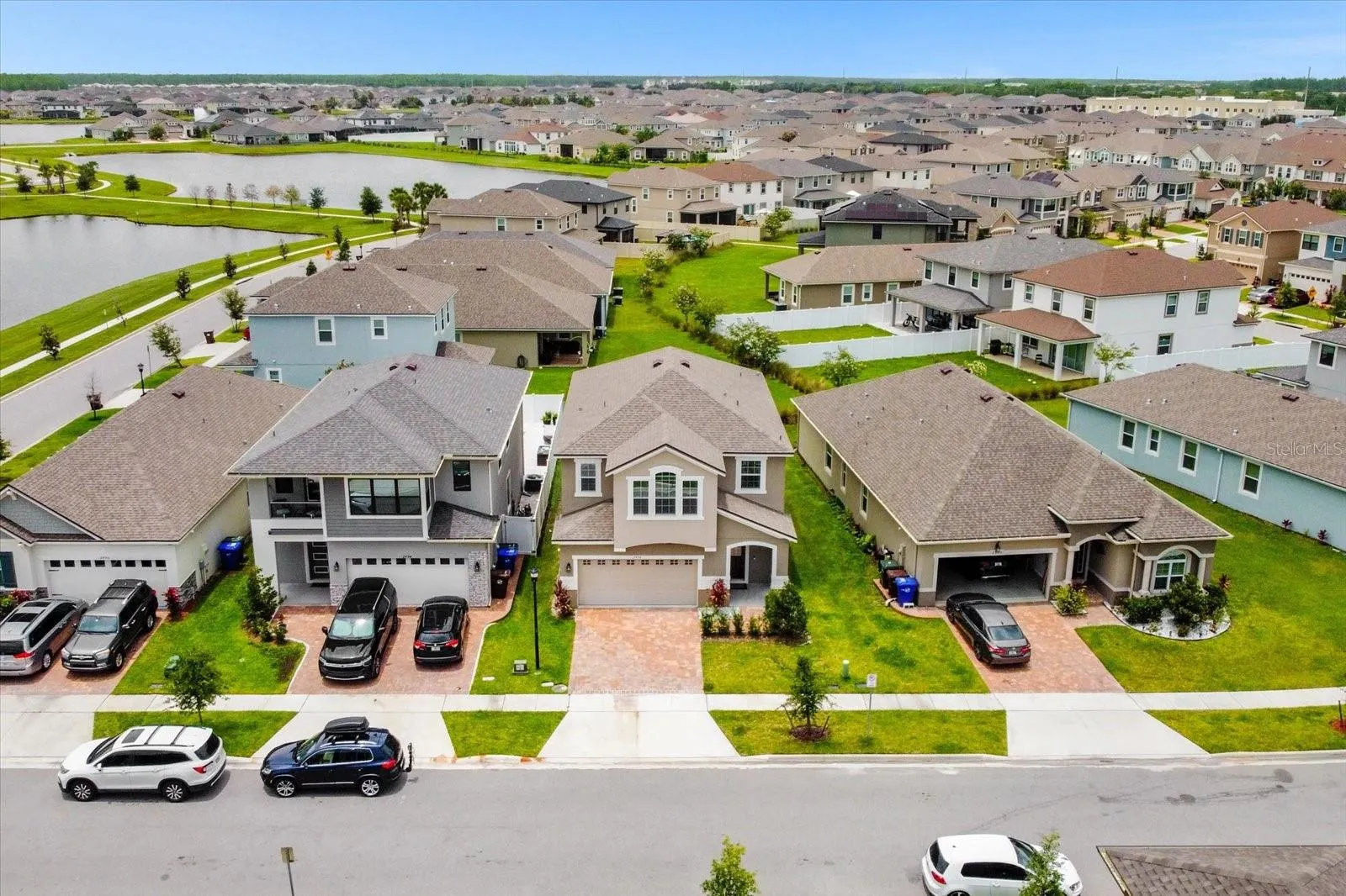 2498 EMPRESS DR