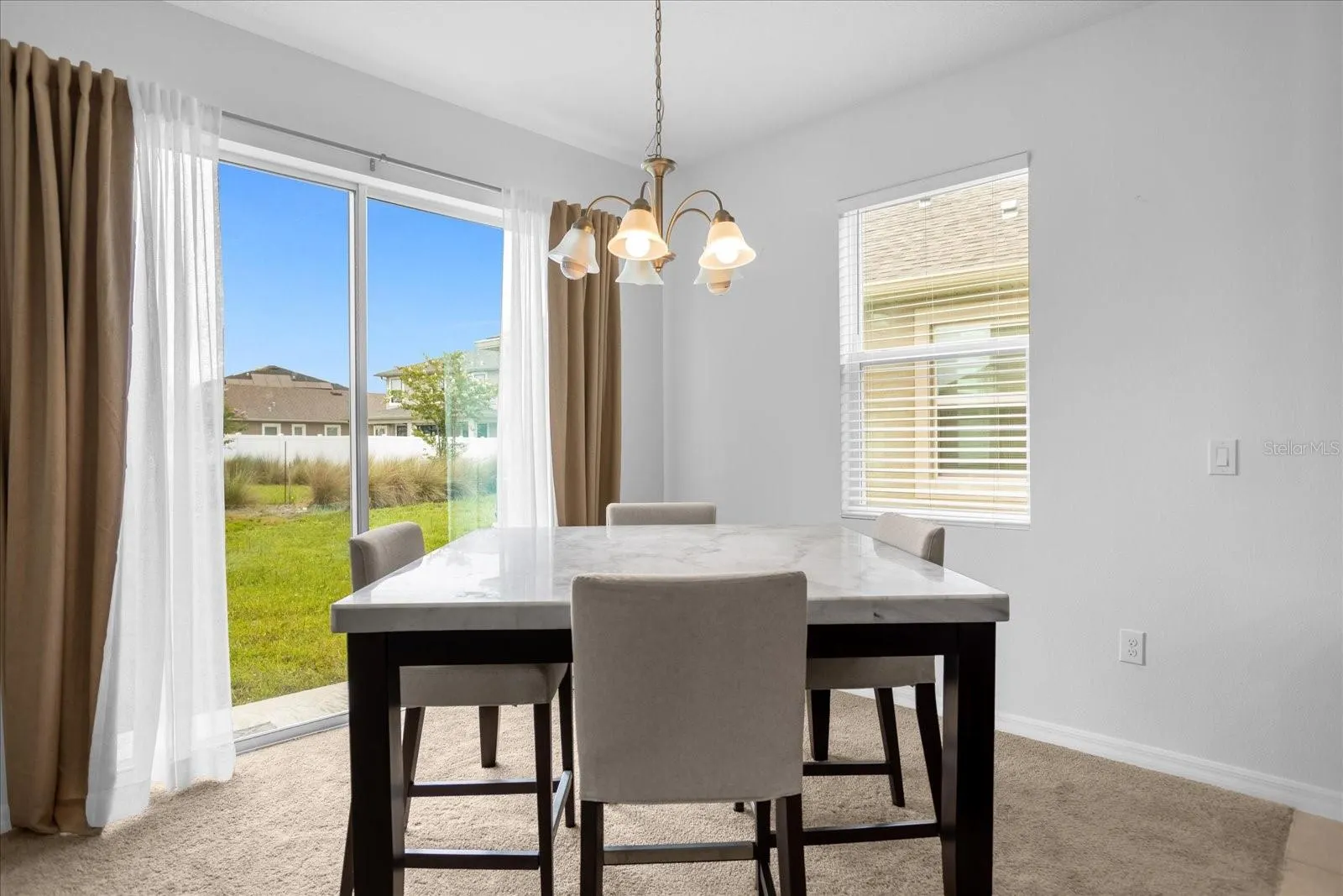 2498 EMPRESS DR