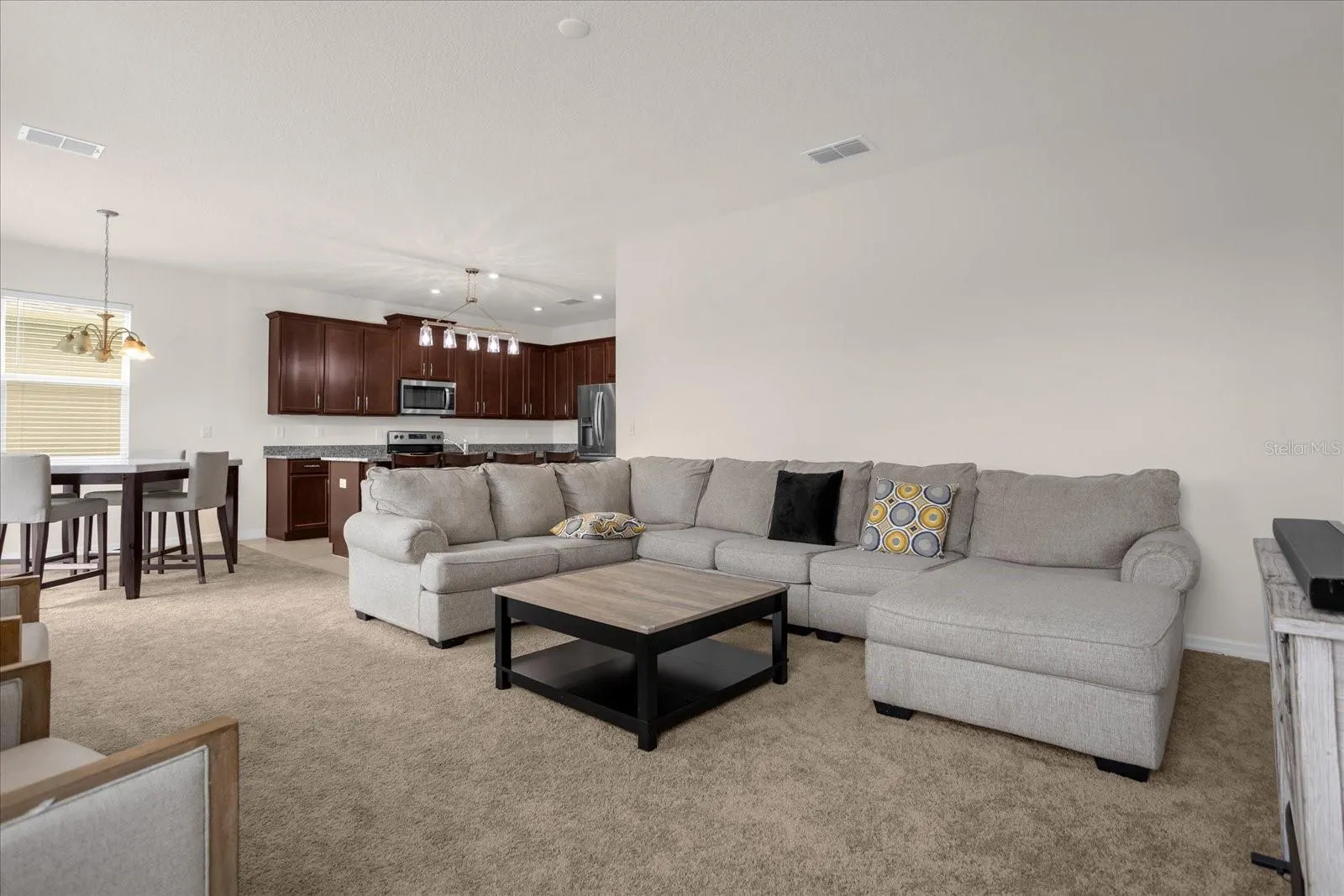 2498 EMPRESS DR