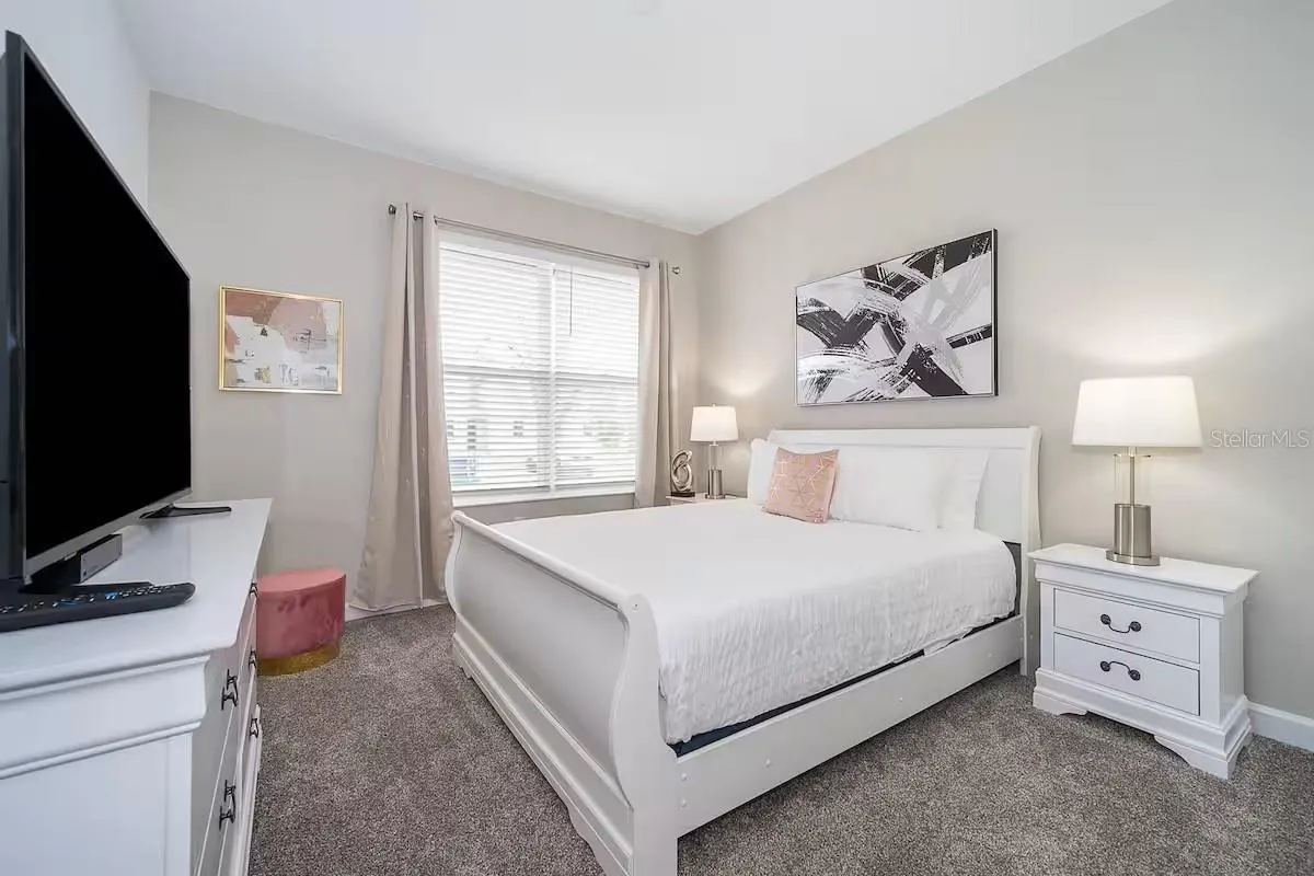 4156 PARAGRAPH DR