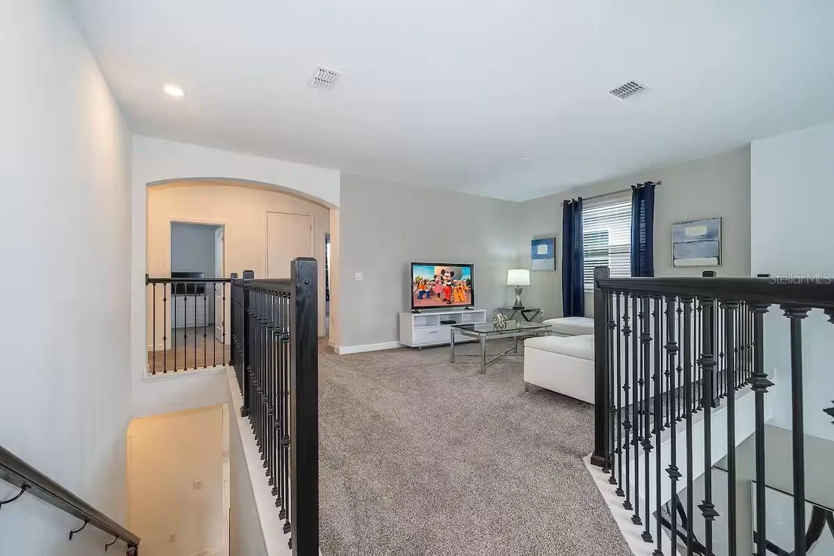 4156 PARAGRAPH DR