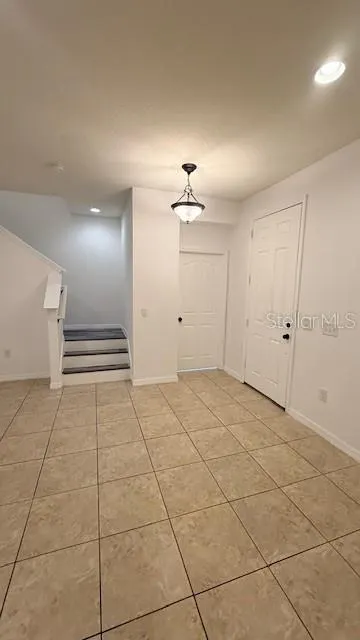 13718 BECKMAN DR