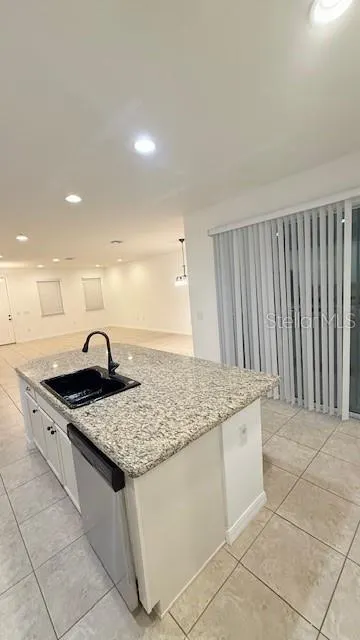 13718 BECKMAN DR