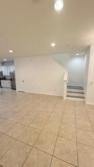 13718 BECKMAN DR
