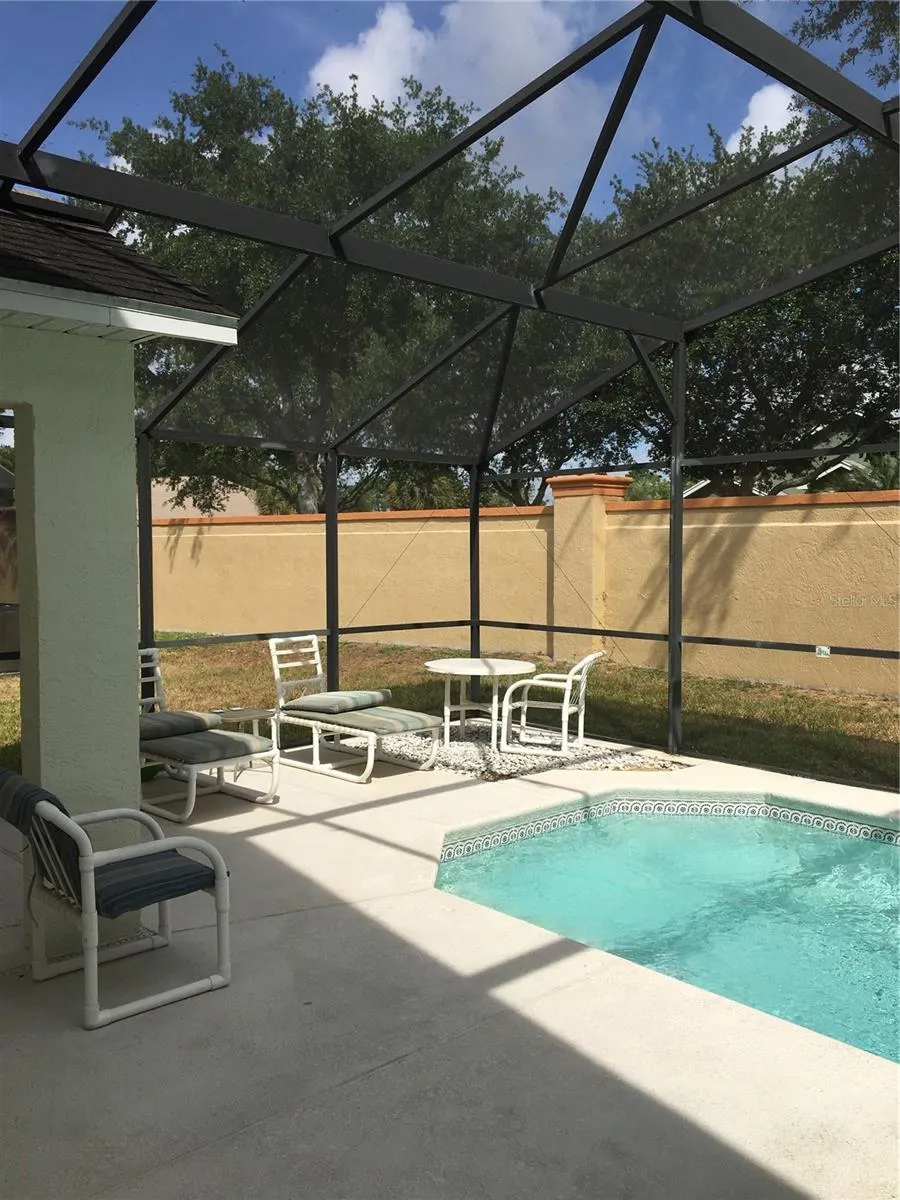 1353 REBECCA DR