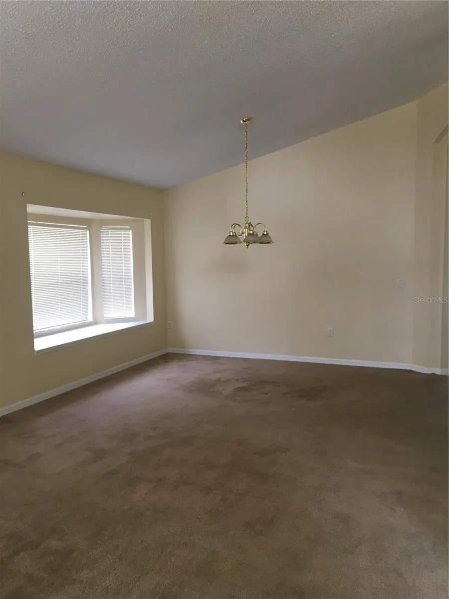 1353 REBECCA DR