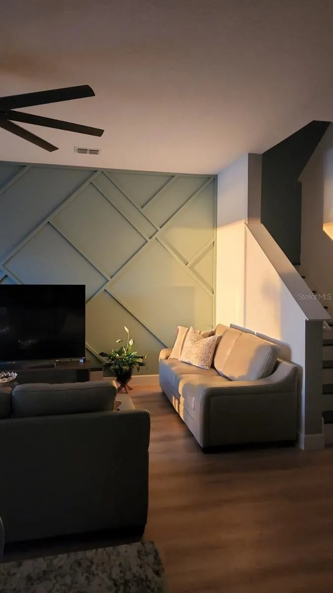 2155 BRILLANTE DR